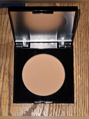K Voss NYC Powder Bronzer Palette In Midtown 0.28oz BNIB